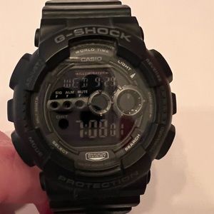 Casio G Shock Watch Model GD-100.